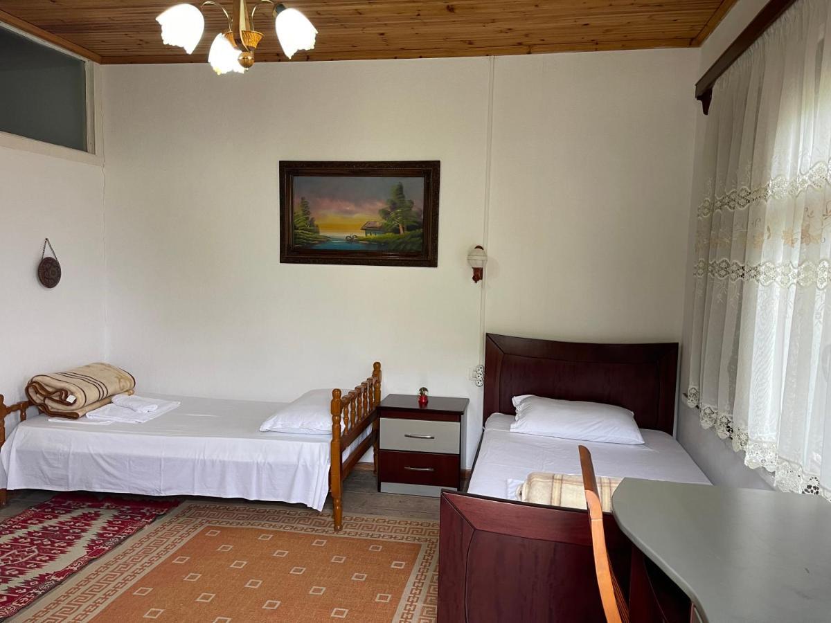 Guest House Bakuli Gjirokastër Esterno foto