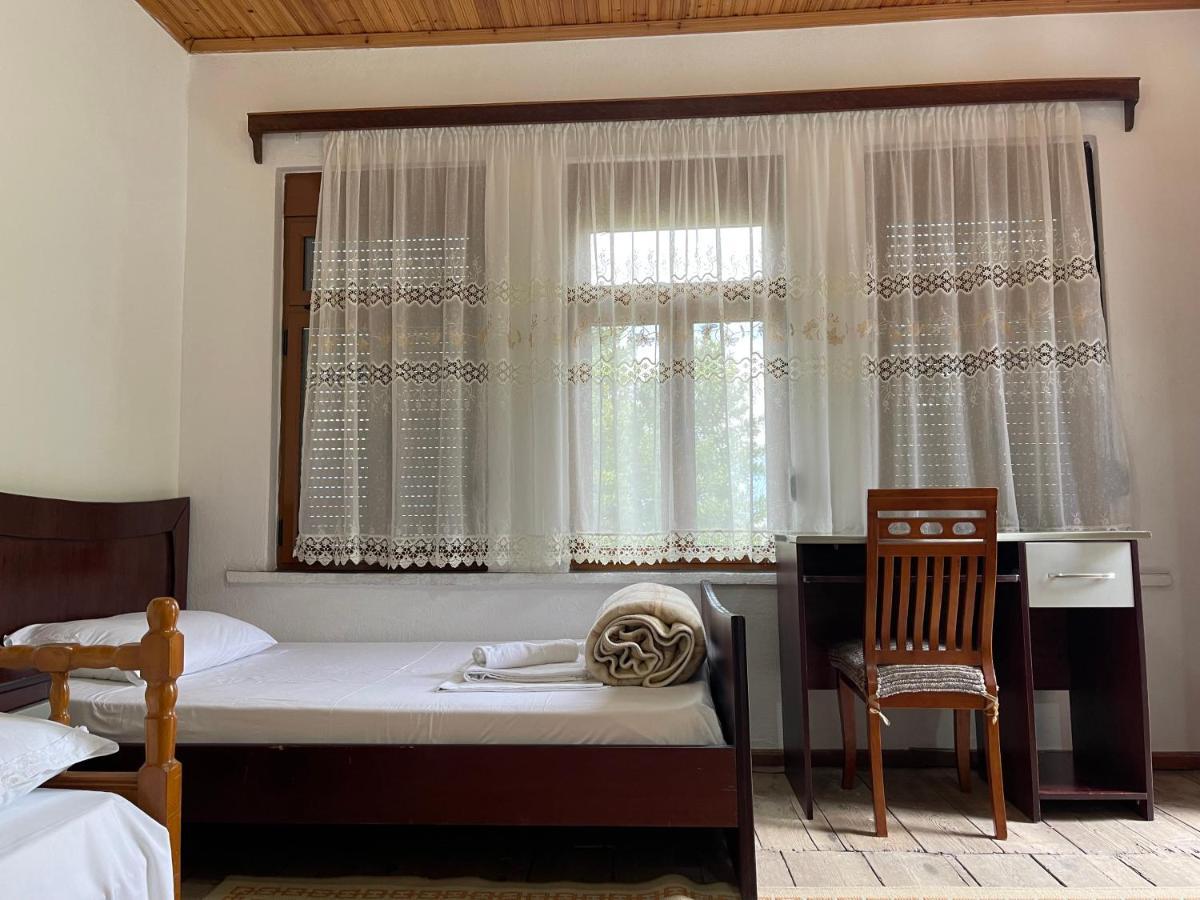 Guest House Bakuli Gjirokastër Esterno foto