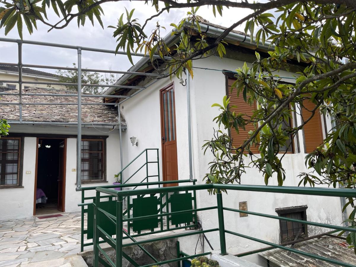 Guest House Bakuli Gjirokastër Esterno foto