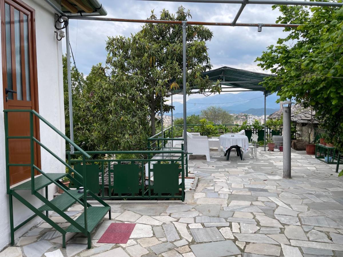 Guest House Bakuli Gjirokastër Esterno foto