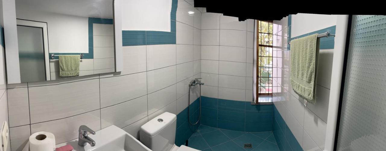 Guest House Bakuli Gjirokastër Esterno foto
